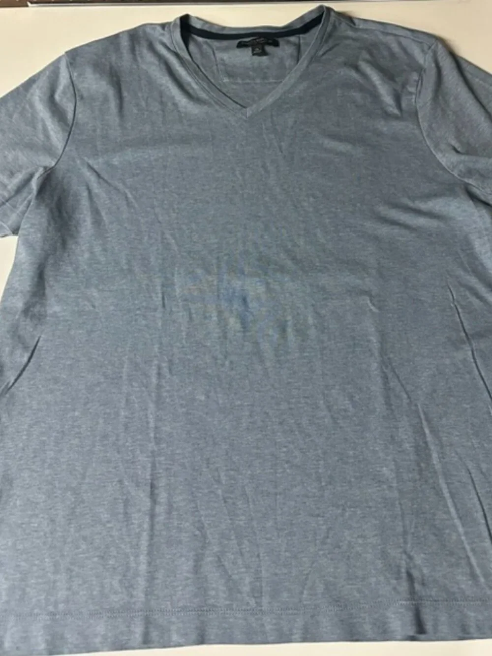 Banana Republic Luxury Touch Light Blue Short Sleeve V Neck Shirt Men’s Size XL